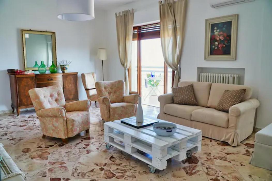Casa Levante Monopoli Eksteriør bilde